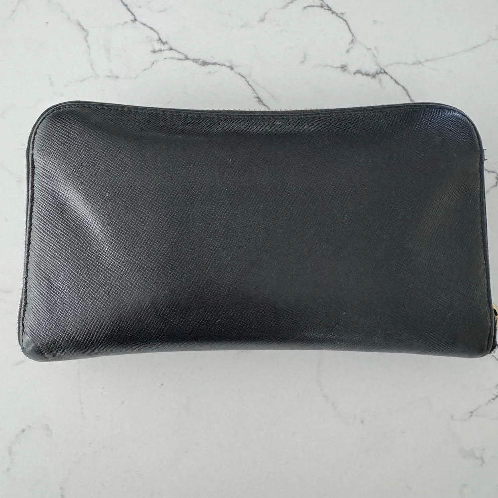 Prada Large Black Saffiano Leather Zip Wallet - Picture 3 of 8